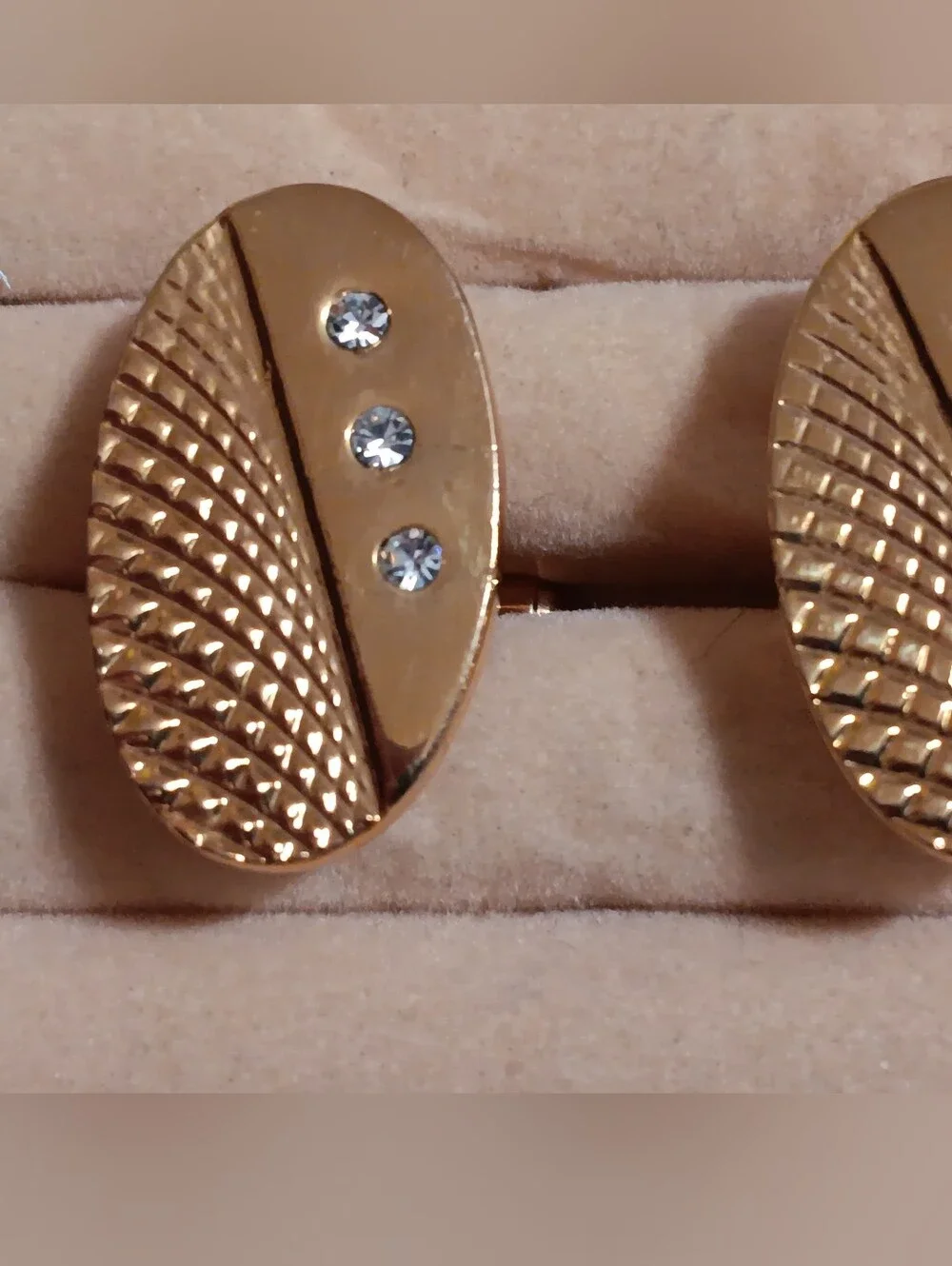 Gold Oval Crystal Accent  Mens Cufflinks